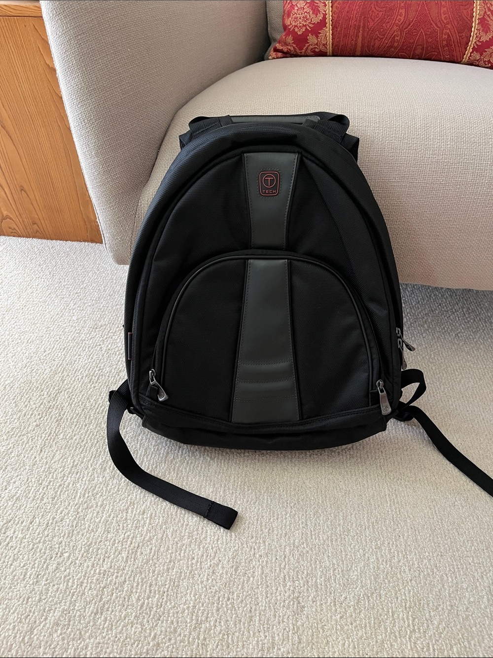 Tumi Tech black  Men's Backpack with Padded Front Panel laptop bag